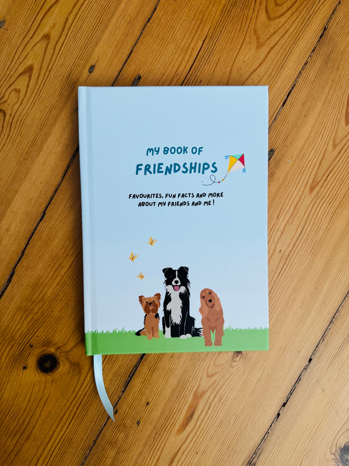 Friendship Book - Dogs / Cute Animals (Ages 6-8)